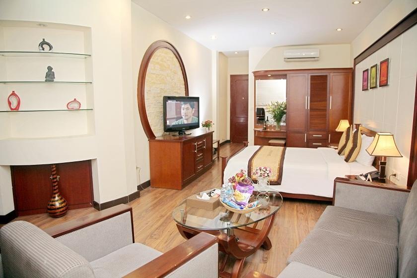 Huyen Chau Hotel Hanoi Exterior photo